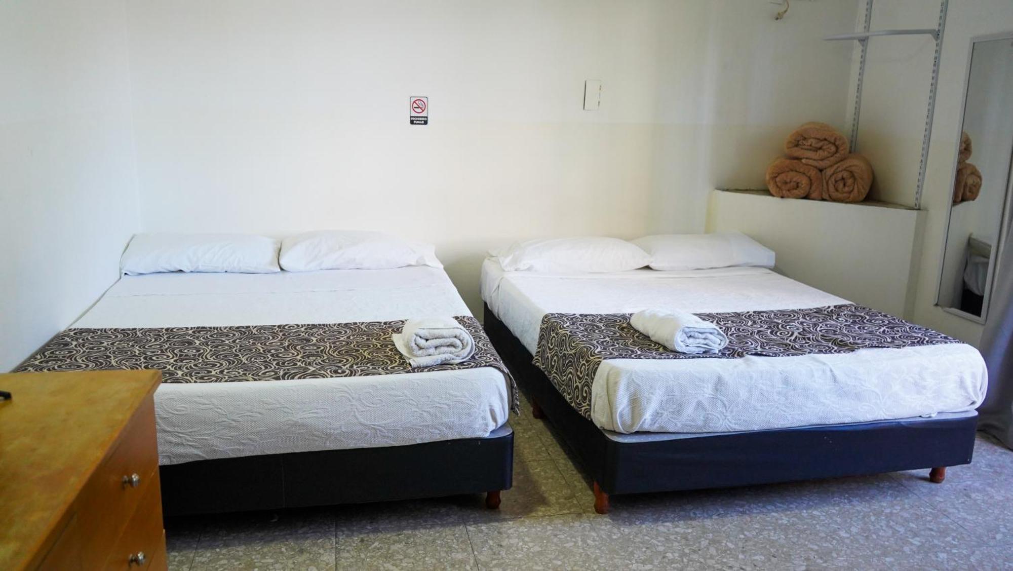 Hostal Con Terraza Y Parrilla En Palermo Буэнос-Айрес Экстерьер фото